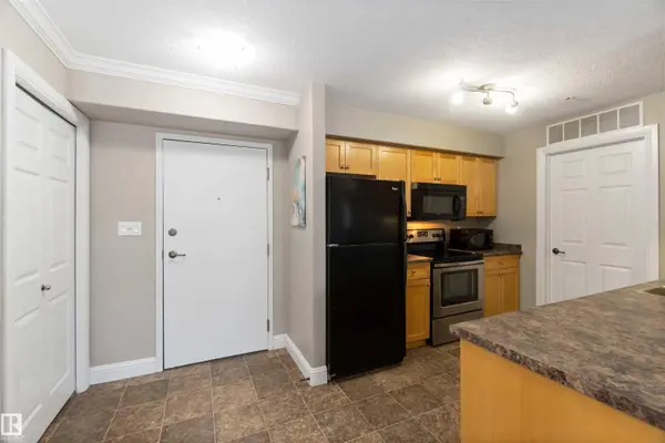 #210 13111 140 AV NW, Edmonton, AB T6V 0B1