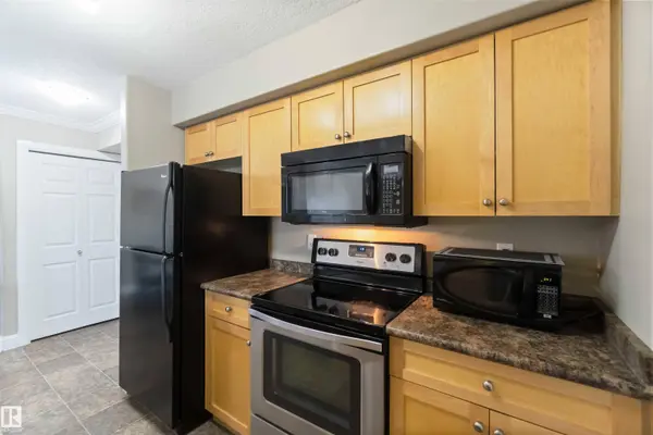 #210 13111 140 AV NW, Edmonton, AB T6V 0B1