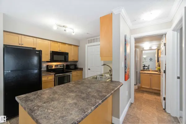 #210 13111 140 AV NW, Edmonton, AB T6V 0B1