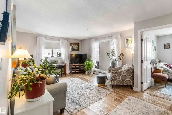 #329 17447 98A AV NW, Edmonton, AB T5T 6M4