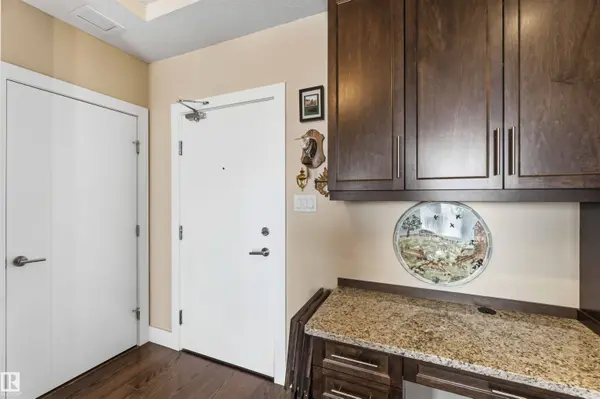 #212 11080 ELLERSLIE RD SW, Edmonton, AB T6W 2C2