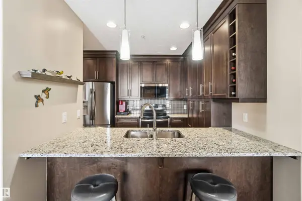 #212 11080 ELLERSLIE RD SW, Edmonton, AB T6W 2C2