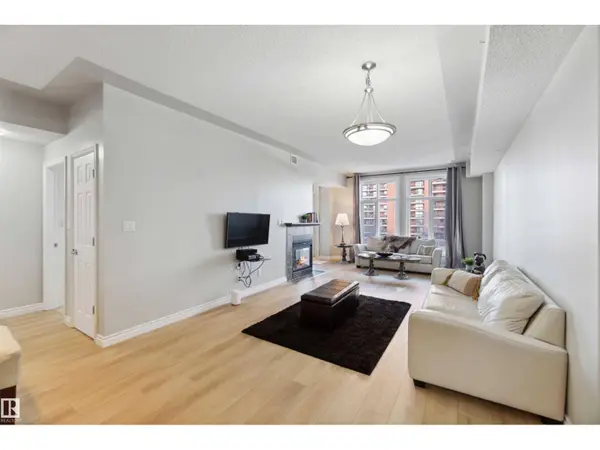 9020 JASPER AV NW, Edmonton, AB T5H3S8