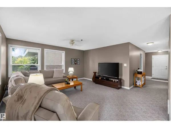 #212 9535 176 ST NW, Edmonton, AB T5T6C8