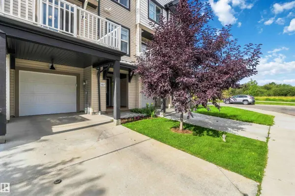 20127 19 AV NW, Edmonton, AB T6M 0X9