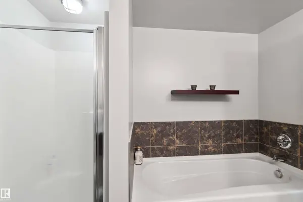 #402 9020 JASPER AV NW, Edmonton, AB T5H 3S8