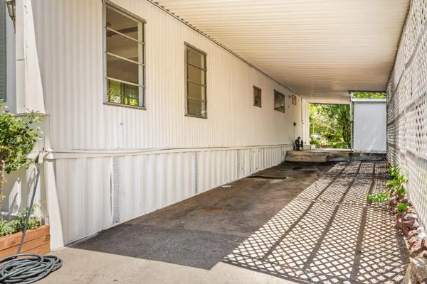 6024 Coleman DR, Newcastle, CA 95658