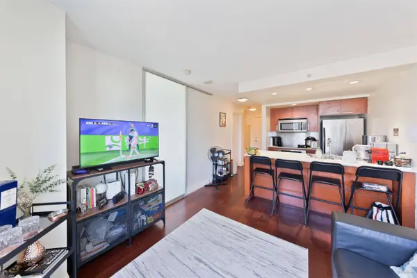 1255 Seymour ST #2204, Vancouver, BC V6B 0H1