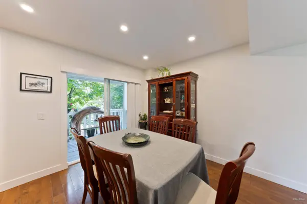 8745 Government ST #2, Burnaby, BC V3N 4G9
