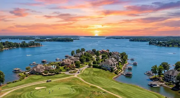 The Peninsula at Lake Norman: The Complete Guide to One of Cornelius’ Most Prestigious Communities,Brock Zevan
