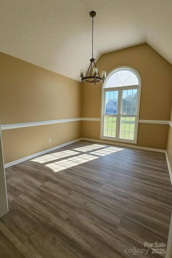 417 Garret LN, York, SC 29745