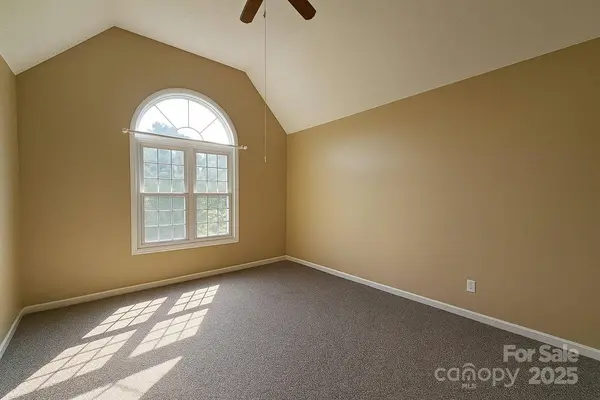 417 Garret LN, York, SC 29745