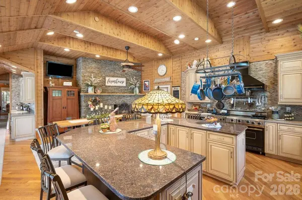 1307 Oakridge Farm HWY, Mooresville, NC 28115