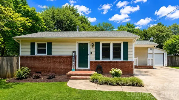5313 Clearwater Lake RD, Mount Holly, NC 28120