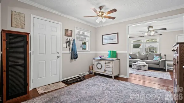 5313 Clearwater Lake RD, Mount Holly, NC 28120