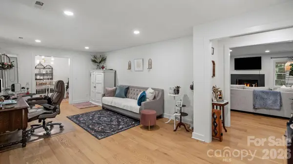 215 Ridgewood DR, Monroe, NC 28112