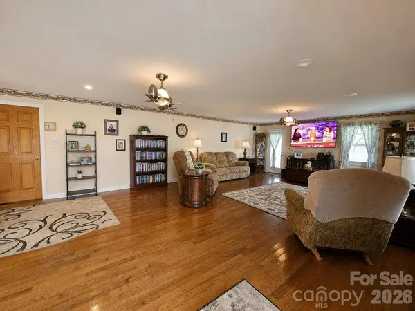 907 Sikes Mill RD, Monroe, NC 28110