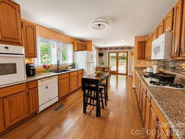 907 Sikes Mill RD, Monroe, NC 28110