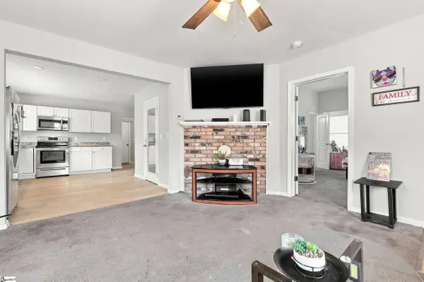 112 W 1st Street, Williamston, SC 29697-2206