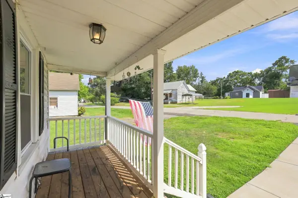 112 W 1st Street, Williamston, SC 29697-2206