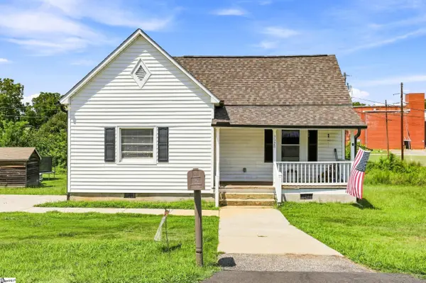 112 W 1st Street, Williamston, SC 29697-2206