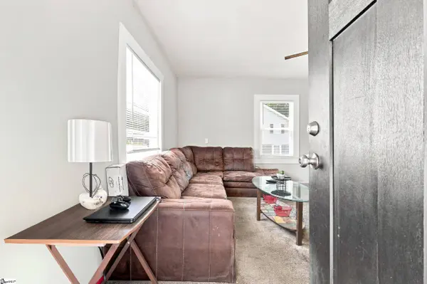 112 W 1st Street, Williamston, SC 29697-2206