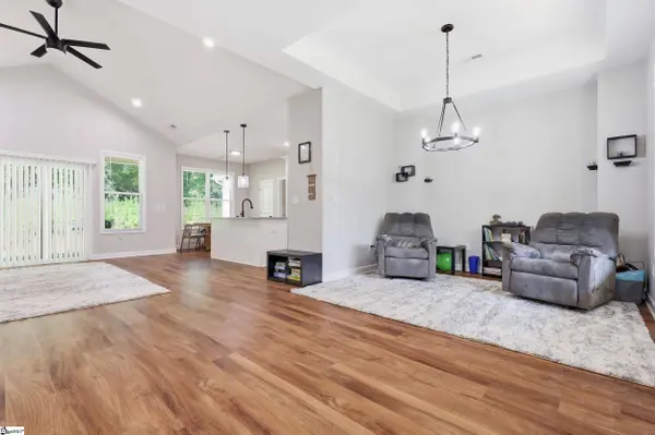 504 Old Stagecoach Road, Easley, SC 29642-1036