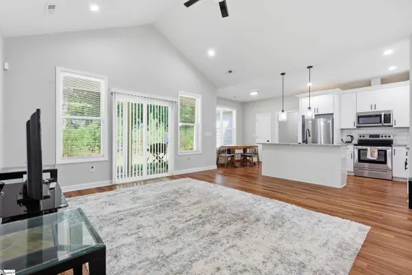 504 Old Stagecoach Road, Easley, SC 29642-1036
