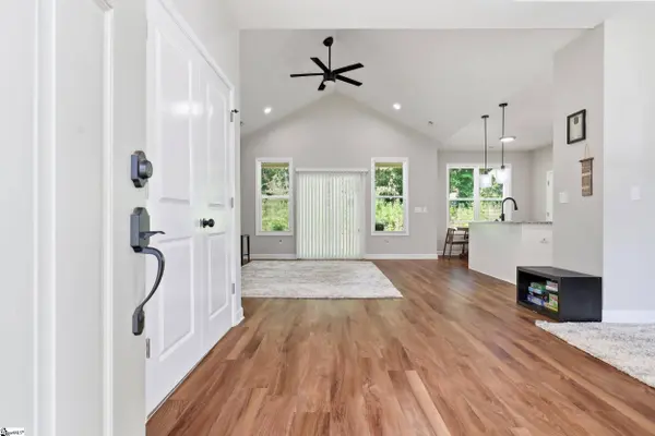 504 Old Stagecoach Road, Easley, SC 29642-1036
