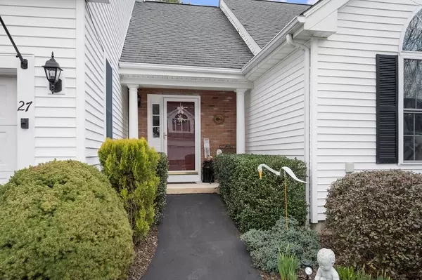 27 Nature View Dr #27, Uxbridge, MA 01569