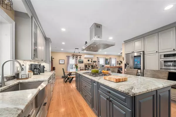 15 Park AVE, Burrillville, RI 02830