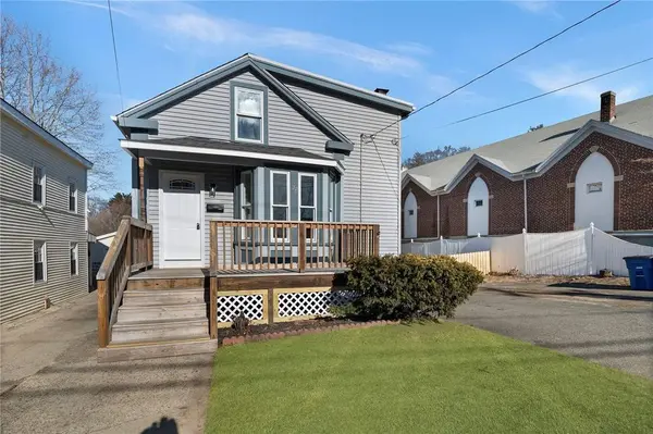 76 Main ST, Blackstone, MA 01504