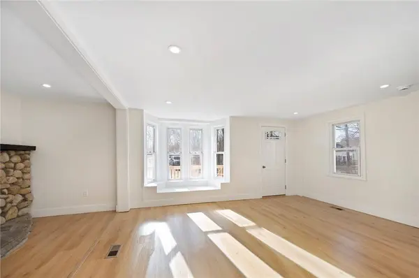 76 Main ST, Blackstone, MA 01504