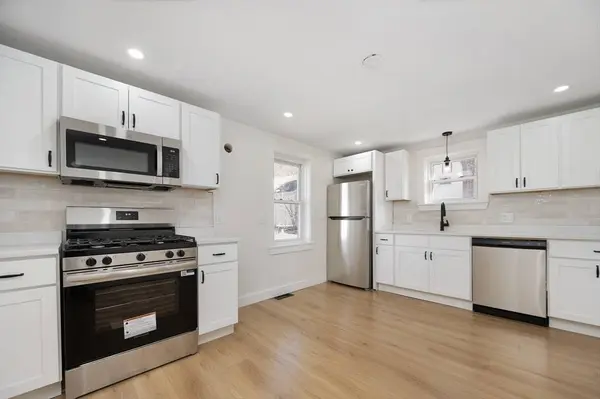 76 Main St, Blackstone, MA 01504