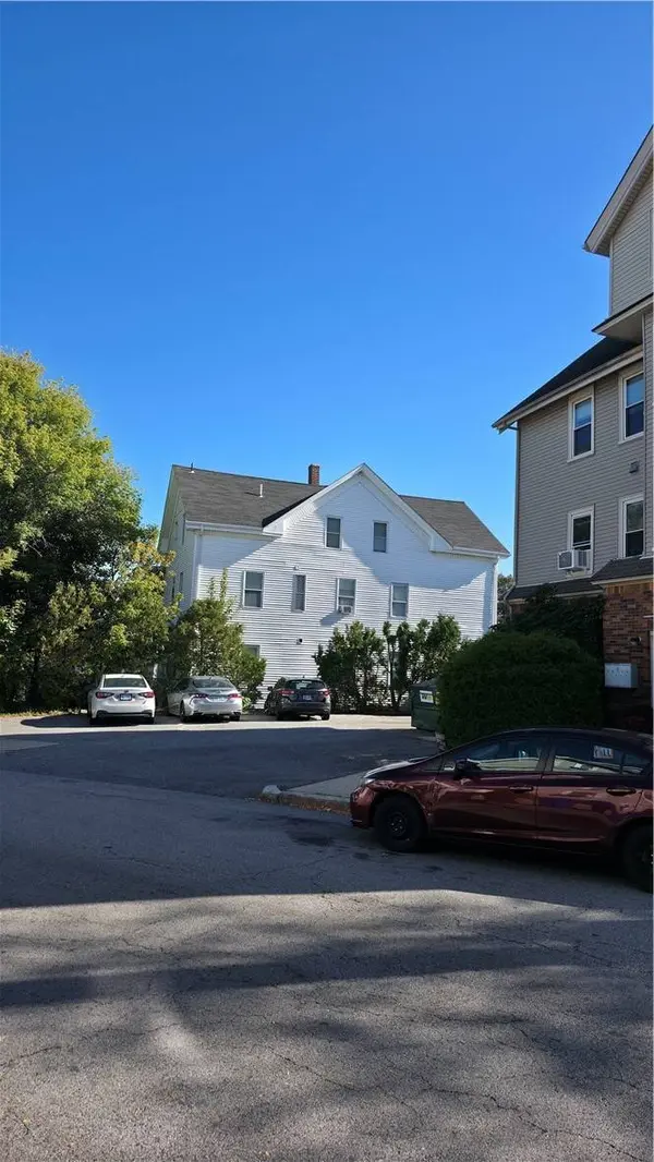 207 Pawtucket AVE, Pawtucket, RI 02860