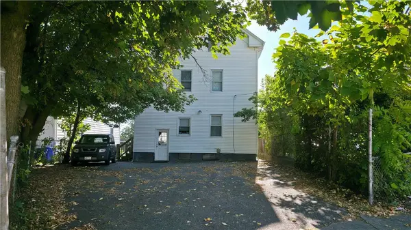 207 Pawtucket AVE, Pawtucket, RI 02860