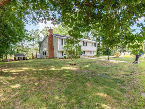 199 Greenville RD, North Smithfield, RI 02896