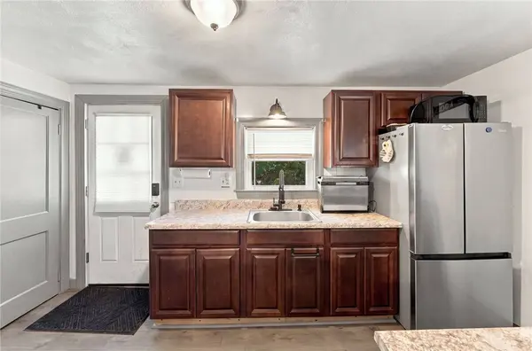 35 Spring LN, Burrillville, RI 02859