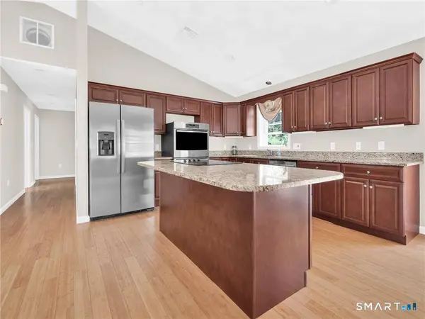 35 Doe Crossing, Burrillville, RI 02859