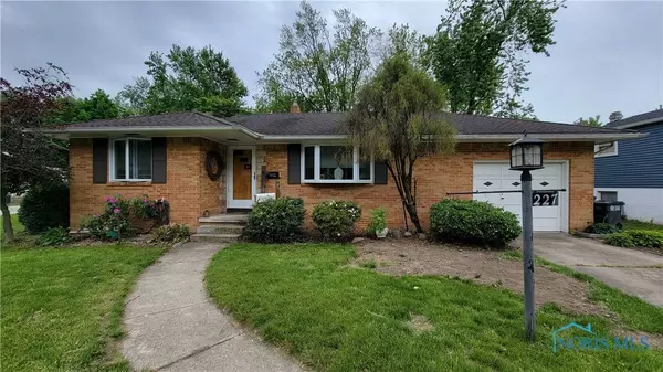 227 Sunnyside DR, Toledo, OH 43612