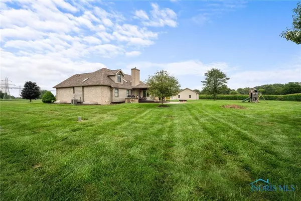 623 Church ST, Bradner, OH 43406