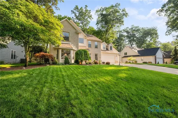 7644 Jonathan DR, Holland, OH 43528