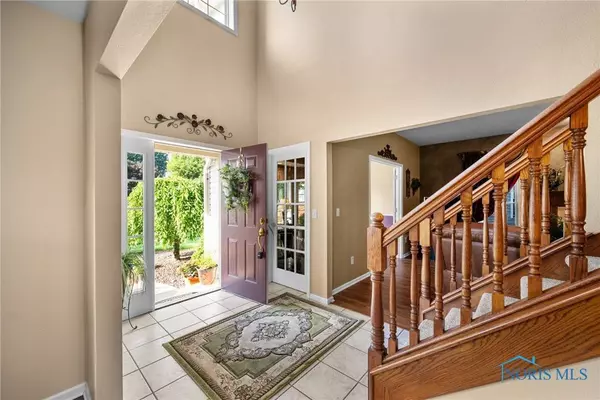 7644 Jonathan DR, Holland, OH 43528