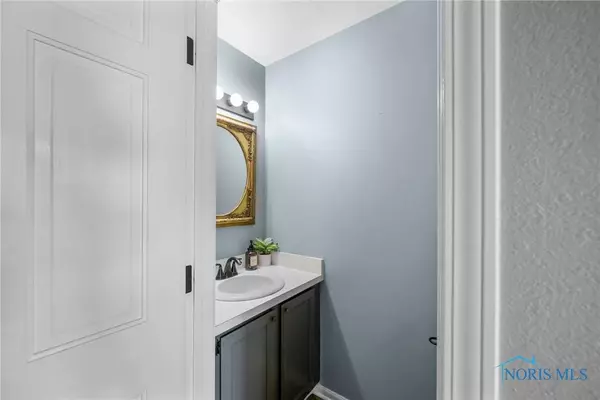 615 Deer Run DR, Perrysburg, OH 43551