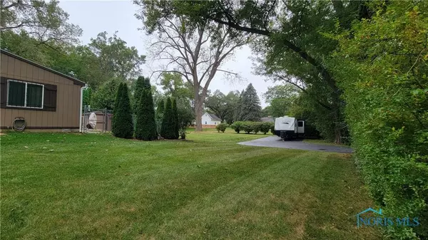 3221 Talmadge RD, Toledo, OH 43606