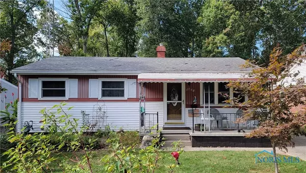 5421 Clover LN, Toledo, OH 43623