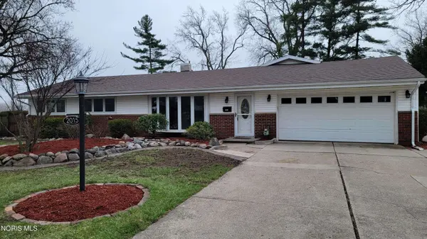 2015 Burr Oaks DR, Toledo, OH 43613