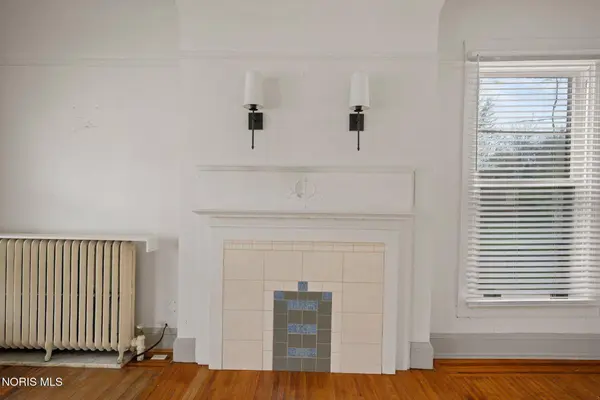 2274 Robinwood AVE, Toledo, OH 43620