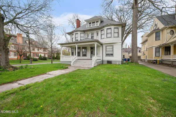 2274 Robinwood AVE, Toledo, OH 43620