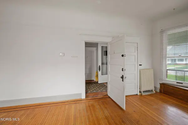 2274 Robinwood AVE, Toledo, OH 43620